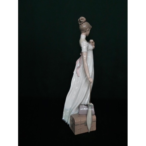 47 - Lladro figurine 6753 “Traveling Companions” in original box, H34cm.