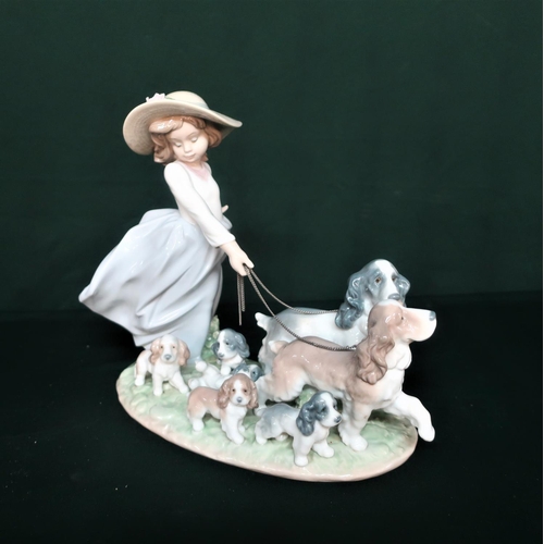 62 - Lladro Privilege figurine 6784 “Puppy Parade” in original box, H24cm.