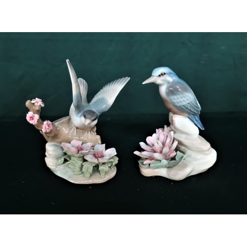 100 - Lladro figurine 1301 “Little Bird Kingfisher” and Lladro figurine 1300 “Bird and Butterfly”, H14cm.