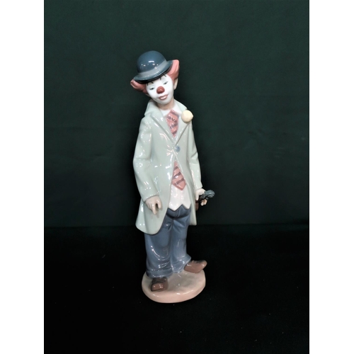 120 - Lladro figurine 5472 “Circus Sam” in original box, H22cm.