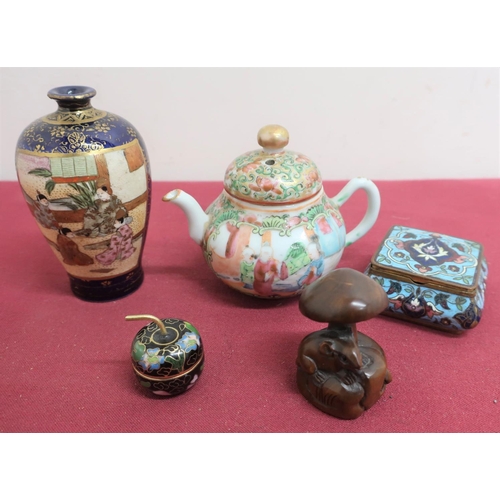 12 - Miniature Chinese globular teapot decorated in famille vert and rose enamels H8.5cm, a Japanese Sats... 