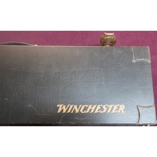 213 - Winchester rectangular fitted gun case with lined interior to fit up to 30inch barrels