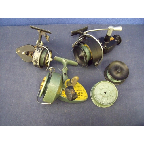 307 - Boxed vintage spinning supplied by West Tunbridge, Wiltshire, Sportex 55 with spare stool, a K. P. M... 