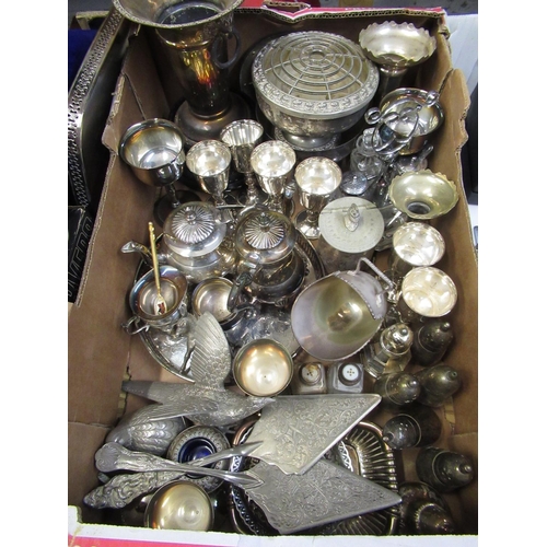108 - Large selection of silver plated ware incl. cased cutlery sets, salt and pepper pots, tray, goblets ... 