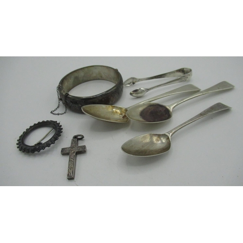 161 - Geo.V silver hallmarked cross pendant, Birmingham 1915, pair of similar sugar bows, Sheffield 1939, ... 