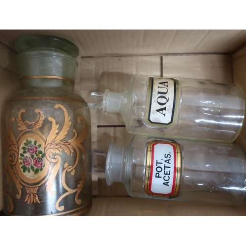489 - Two 19th C glass apothecary / chemist jars 