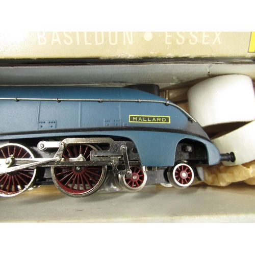 63 - Wrenn OO gauge Mallard model locomotive