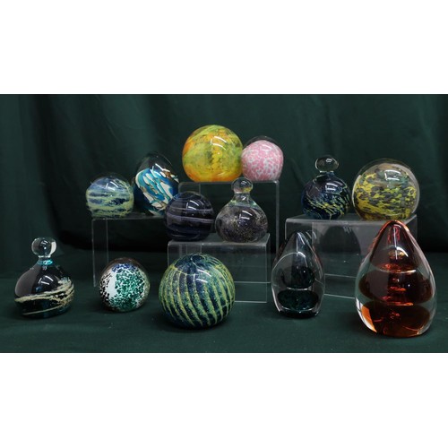 75 - Collection of multicoloured glass paperweights in various styles including Wedgwood and M'dina (13)