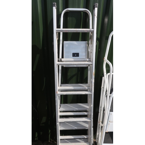 17 - Set of aluminium stepladders and a set of ABRU three way ladders