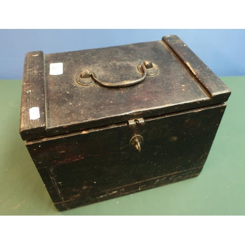 29 - 19th/20th C military style small ammo type box with hinged top and single carry handle, 30.5cm x 21c... 