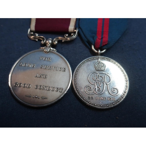 215 - Pair of medals comprising of 1911 coronation medal 3749 G.S.M G.Williams 4th Hussars George V long s... 