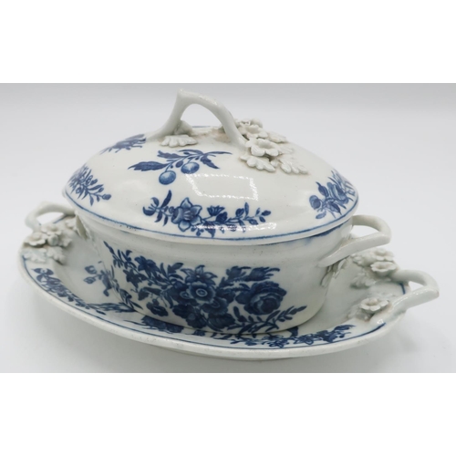 1223 - 18th century Worcester blue and white porcelain oval butter dish, cover and stand, decorated with Th... 