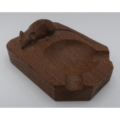 1028 - Robert Mouseman Thompson - adzed oak ashtray carved with signature mouse D10cm