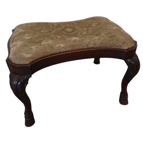 1307 - Geo.1 style walnut stool, shaped rectangular top with drop in seat on scroll carved cabriole legs wi... 