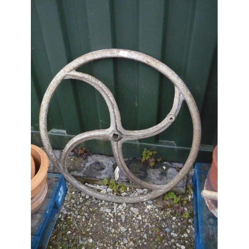 120 - Large metal winding wheel