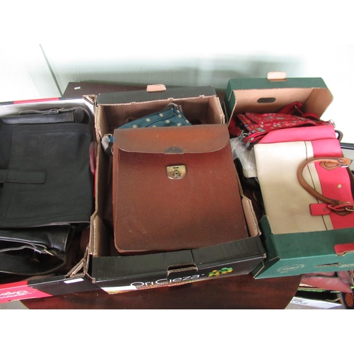 124 - Vintage leather attaché cases, satchels, ladies shoulder bags etc (3 boxes)