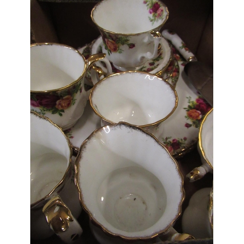 357 - Part Royal Albert Old Country Roses part tea service  incl. four teacups, three jugs, seven saucers,... 