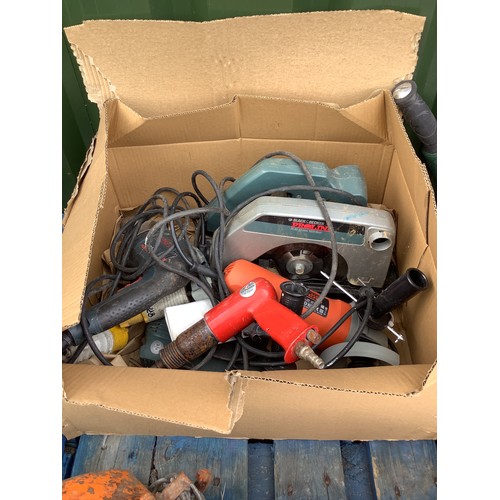 23A - Box containing quantity of tools including Bosch GGS 27, Bosch electric drill, Black & Decker pro li... 