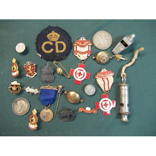 152 - Selection of various military and other badges including: cloth CD badge, silver hallmarked ARP badg... 