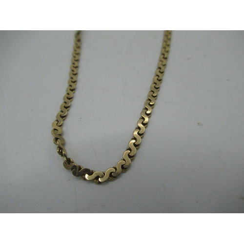34 - Hallmarked 9ct gold flat figure eight chain necklace with lobster claw clasp L50cm 6.6g