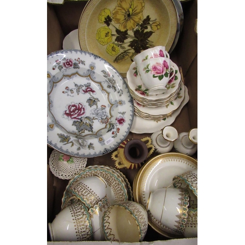 70 - Victorian Imari pattern print meat dish, a crown Ducal oval meat dish, pair of C19th ' Satara' bowls... 