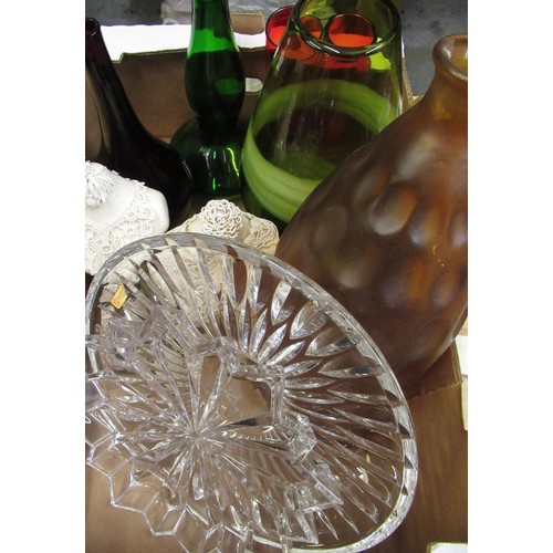158 - Collection of decorative glass vases, two glass serving dishes etc.