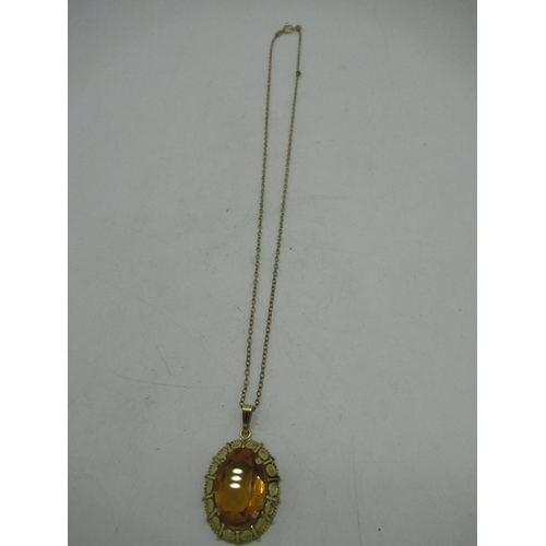 658 - 14ct rolled gold chain necklace with oval shaped pendant and amber colour stone gross 5.5g L21cm