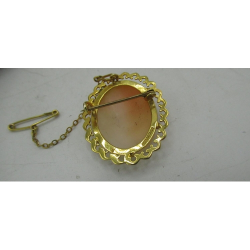 659 - Wedgewood Jasper bar brooch mount stamped 9ct and Hallmarked 9ct gold cameo brooch with safety chain... 