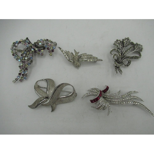 663 - Collection of costume brooches two stamped 925 (5)