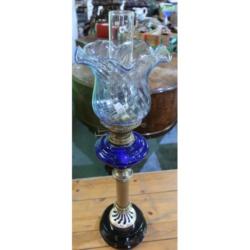685 - Early 20th C oil lamp, stepped circular base and fluted column with blue glass reservoir and blue ti... 