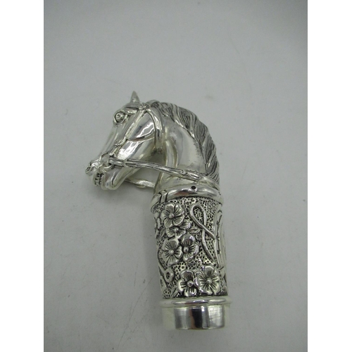 744 - Silver plated walking cane handle in the form of a horse head
