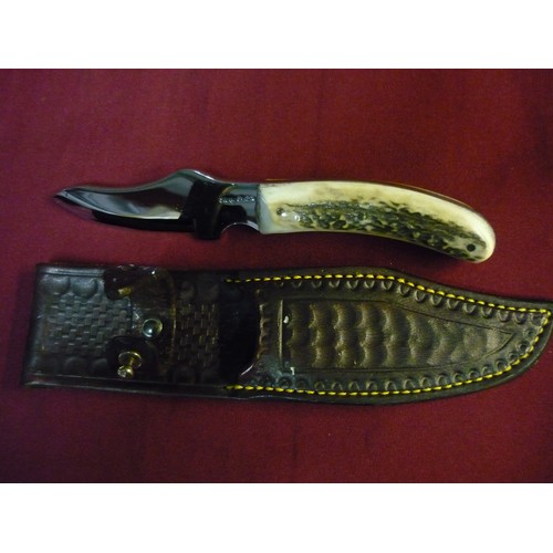 102 - Harry Boden skinning knife with full tang and antler handle in leather sheath L20cm