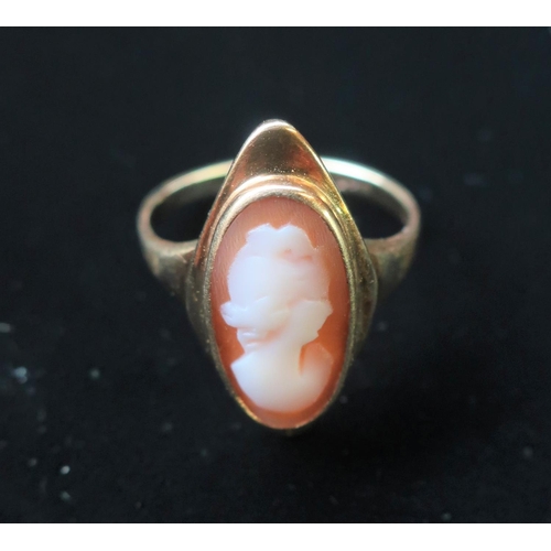 15 - Hallmarked 9ct gold cameo ring Size P, gross 4g