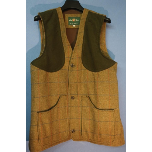 9 - Rutland Men's shooting waistcoat, colour basil, size M