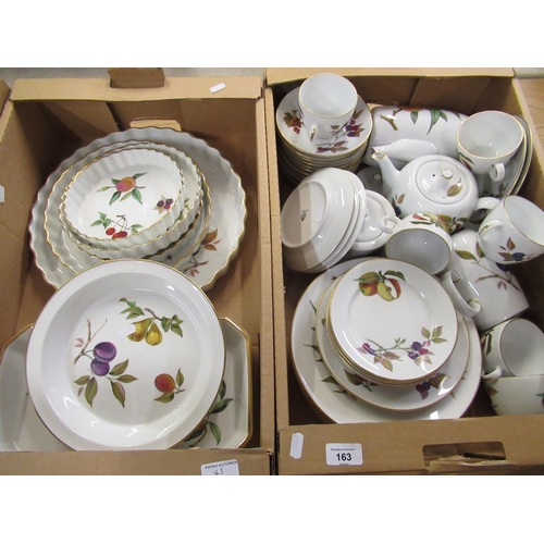 163 - Comprehensive collection of Royal Worcester Evesham dinner tea and coffee ware, including plates, cu... 