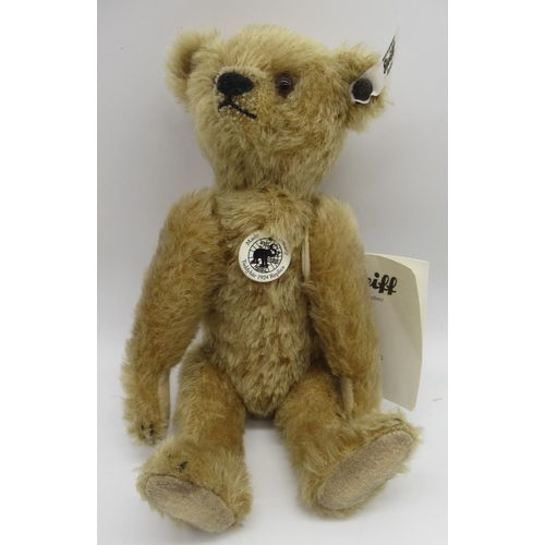 86 - Steiff Dante teddy bear in green tipped mohair with bell pendant, Limited Edition no. 237/1500, boxe... 