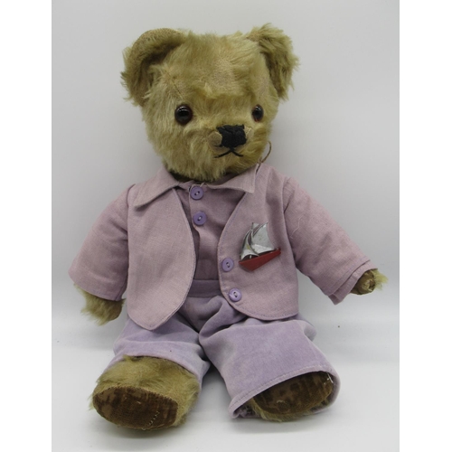 47 - Collection of c. 1940/50's British teddy bears including a Chad Valley teddy bear in golden mohair w... 