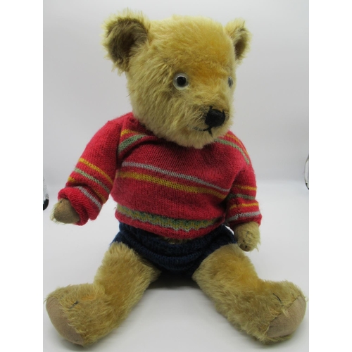 121 - Collection of c. 1930/50's British teddy bears: c. 1930's Chiltern teddy bear in golden mohair, with... 