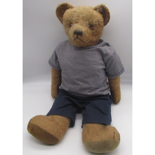 130 - Circa 1920/30's French teddy bear in cinnamon mohair, with clear glass eyes, jointed arms and legs, ... 