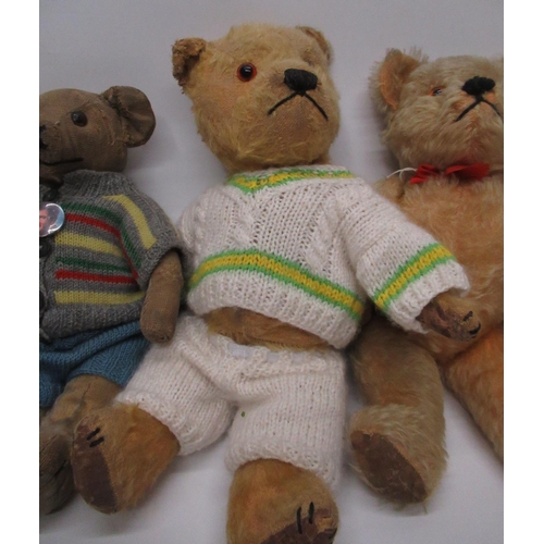 115 - Collection of c. 1940/50's English teddy bears: Dean's Elvis bear with glass eyes, jointed arms and ... 