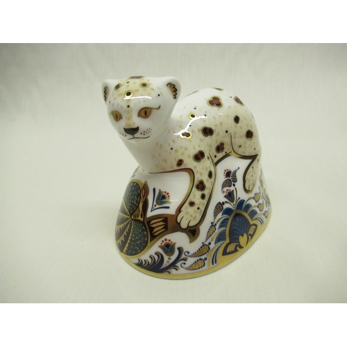 333 - Royal Crown Derby Paperweights - Leopard Cub commissioned by Sinclairs No.86/1500, H10cm and Harbour... 