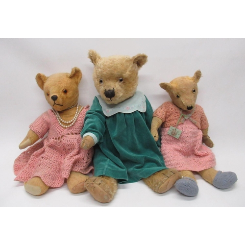 192 - Collection of c. 1930/50's teddy bears: c. 1930's Chiltern teddy bear, in blonde mohair, all origina... 