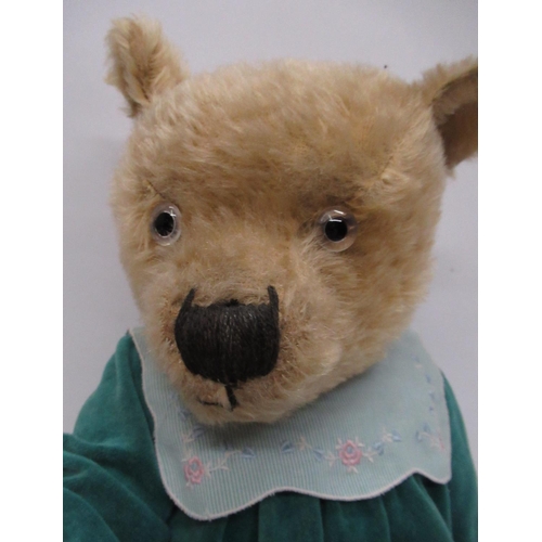 192 - Collection of c. 1930/50's teddy bears: c. 1930's Chiltern teddy bear, in blonde mohair, all origina... 