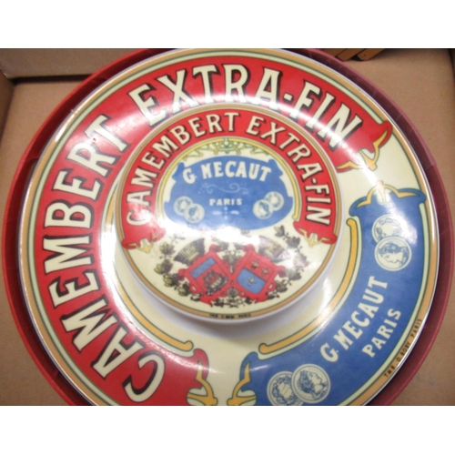 147 - Five Hornsea Pottery ltd. ed. Christmas plates, collection of Cherished teddies and Lilliput Lane, C... 