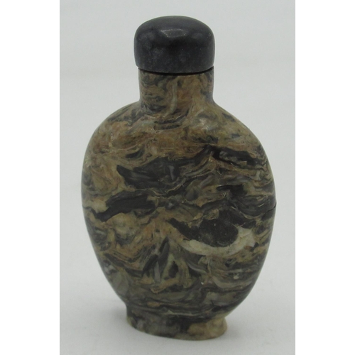 100 - Late C19th early C20th carved hardstone oriental scent bottle H6cm