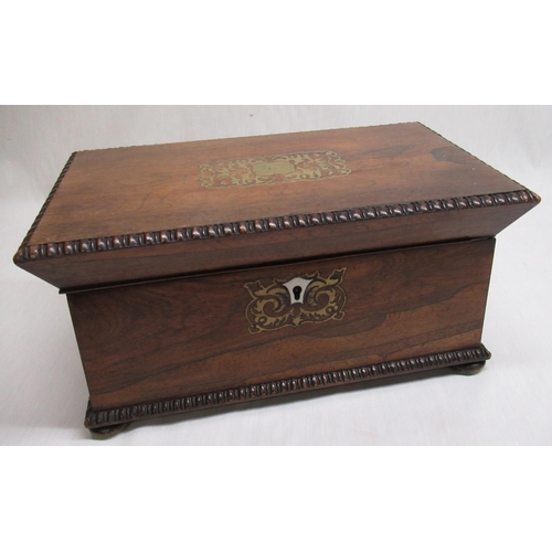 2290 - William IV rosewood sarcophagus tea caddy with gadrooned border, inlaid with brass, the interior wit... 