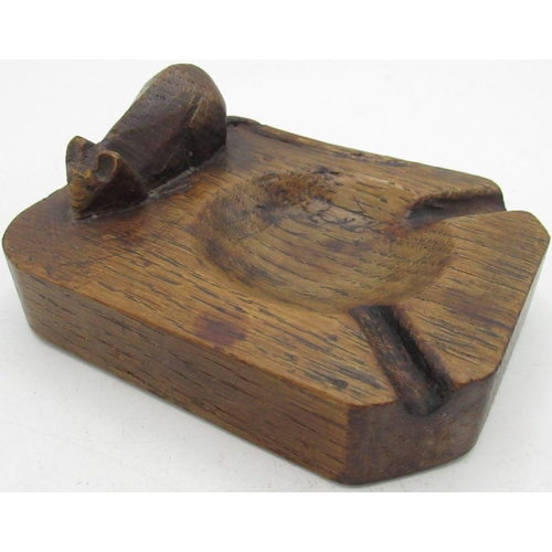 2062 - Robert Mouseman Thompson - oak ashtray with carved signature mouse, W10cm D7cm