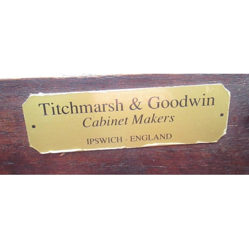 2357 - Titchmarsh & Goodwin oak gate leg dining table with two D shaped leaves and end drawer on baluster t... 