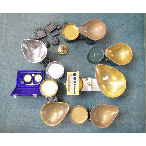 256 - Collection of six kitchen scales, including 