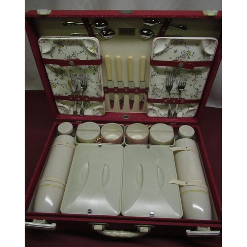 65 - 1950's Brexton picnic set, for four people in fitted interior
